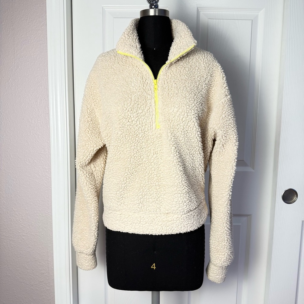 Wild Fable Women's Cream Sherpa Jacket Small